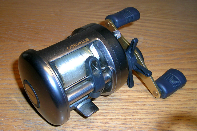 Aukce rybářských potřeb: Shimano Corvalus 301 