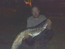 foto/diskuze/z_lovu/2011/th-img43996.jpg