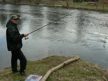 foto/diskuze/z_lovu/2012/th-img47924.jpg