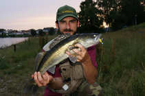 foto/diskuze/z_lovu/2012/th-img49924.jpg