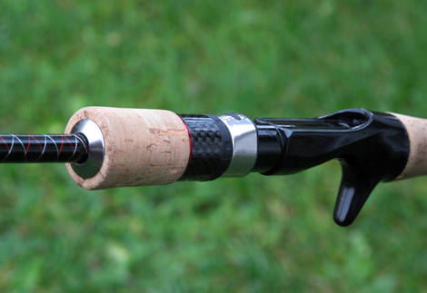 Cormoran Black Bull HC Vertical 185 cm / 14 – 28 g