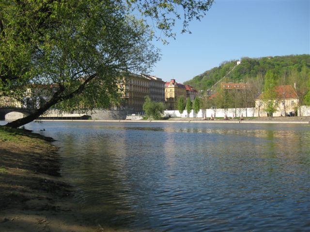 Vltava 5 - pohled ze Střeleckého ostrova, Autor fota: ČRS